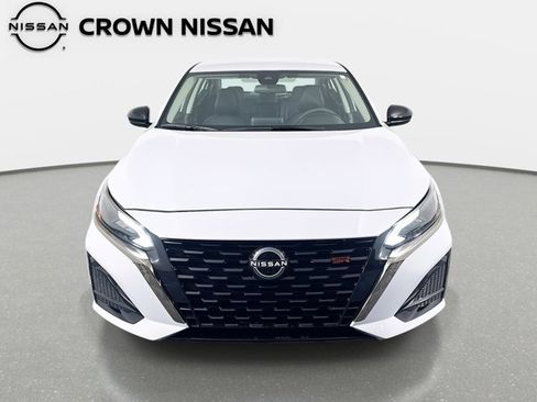 Certified 2025 Nissan Altima 2.5 SR image 2