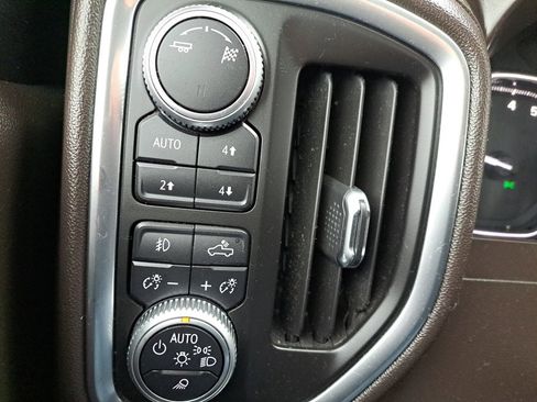 Used 2019 GMC Sierra 1500 SLT w/ SLT Premium Package image 31