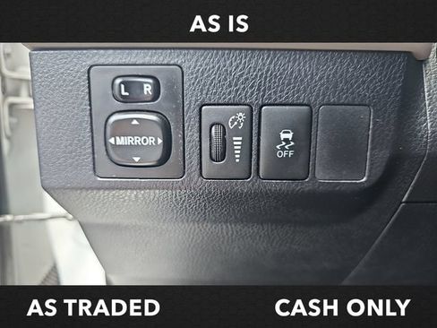Used 2014 Toyota RAV4 LE FWD image 26