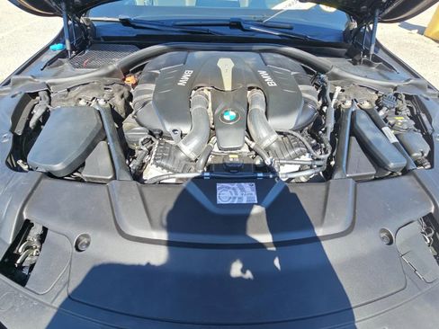 Used 2017 BMW 750i xDrive image 14