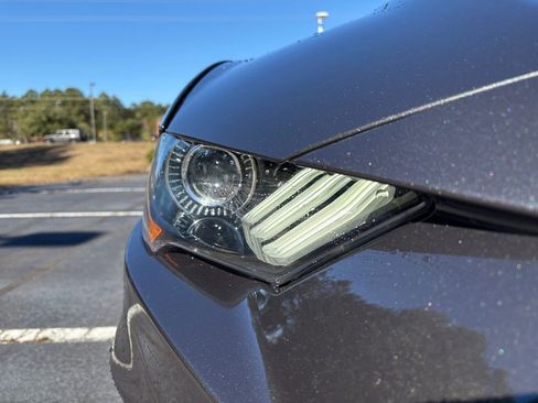 Used 2022 Ford Mustang Premium image 24