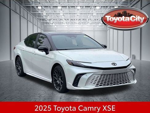 Used 2025 Toyota Camry XSE w/ Premium Plus Package FWD image 1