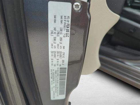 Used 2018 Dodge Grand Caravan SXT image 26