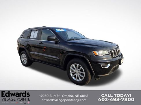 Used 2021 Jeep Grand Cherokee Laredo AWD/4WD image 1