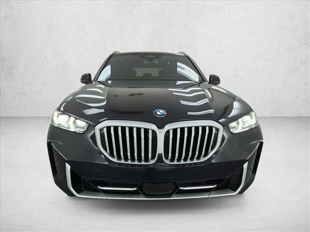 Used 2025 BMW X5 sDrive40i w/ Premium Package RWD image 2