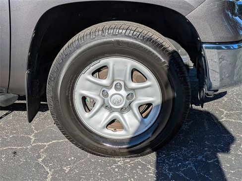 Used 2019 Toyota Tundra SR5 image 12