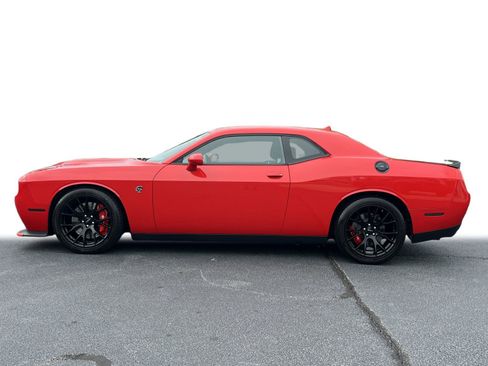 Used 2015 Dodge Challenger SRT Hellcat RWD image 14