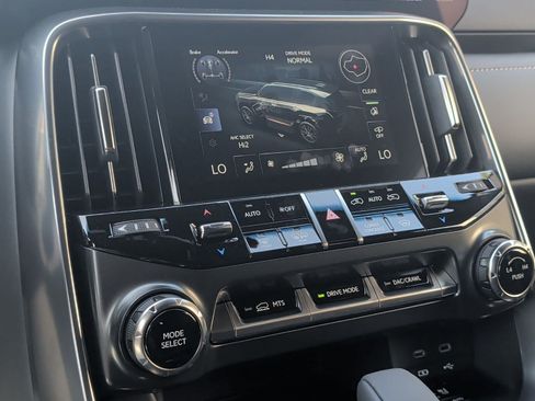 New 2026 Lexus LX 700h Luxury w/ Appearance Package AWD/4WD image 20