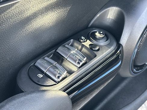 Used 2024 MINI Cooper S image 23