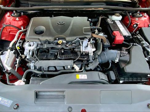 Used 2019 Toyota Camry XSE FWD image 32