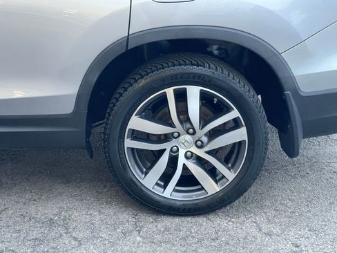 Used 2017 Honda Pilot Touring image 32