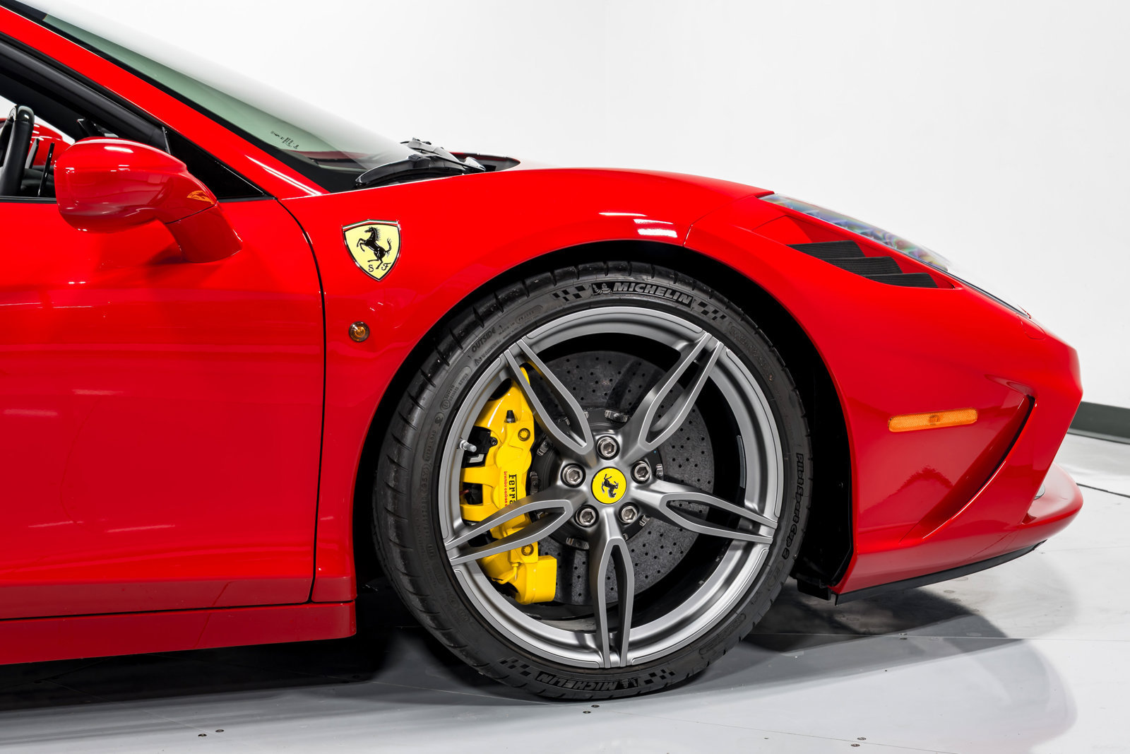 Used 2015 Ferrari 458 Speciale A RWD image 50