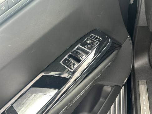 Used 2026 Cadillac Escalade V image 23