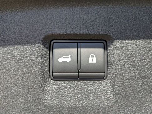 New 2026 INFINITI QX60 Luxe w/ Family Package image 14