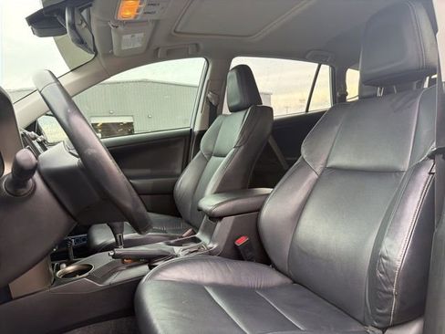 Used 2015 Toyota RAV4 Limited w/ Technology Package image 14