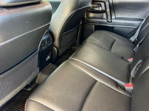 Certified 2021 Toyota 4Runner Venture w/ Moonroof Package AWD/4WD image 4