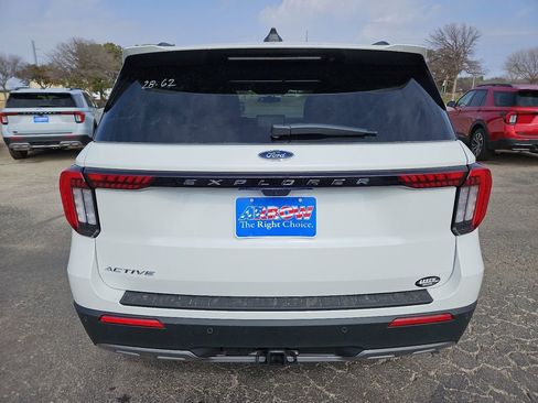 New 2026 Ford Explorer Active w/ Active Comfort Package image 10
