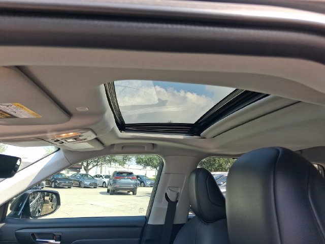 Used 2021 Toyota Highlander XLE FWD image 13