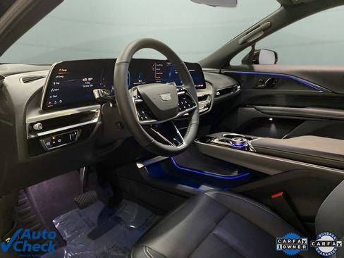 Used 2024 Cadillac Lyriq Luxury image 15