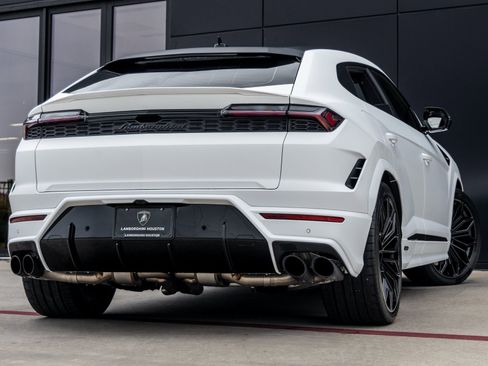 Used 2025 Lamborghini Urus SE image 8