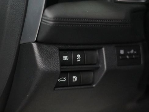 Used 2019 Toyota Avalon XSE w/ All Weather Liner Package FWD image 47