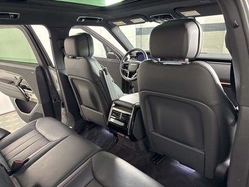 Used 2025 Land Rover Range Rover Sport SE AWD/4WD image 22