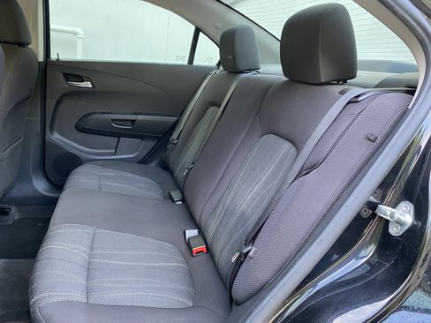 Used 2020 Chevrolet Sonic LT FWD image 32