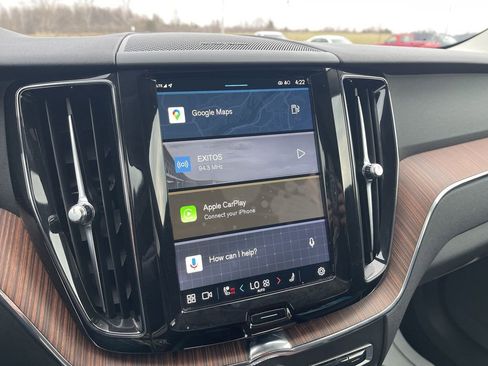 Used 2024 Volvo XC60 B5 Plus image 25