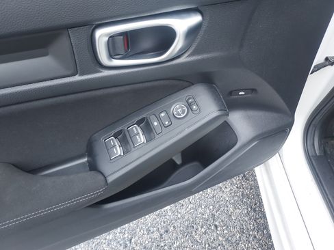 Used 2024 Honda Civic Sport image 11