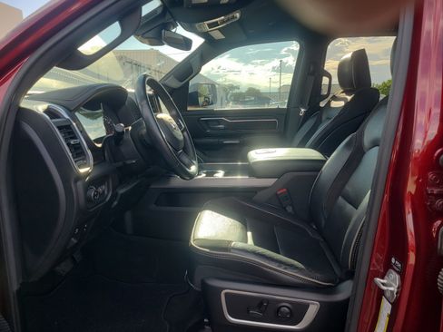 Used 2023 RAM 1500 Laramie AWD/4WD image 12