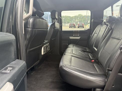 Used 2015 Ford F150 Lariat w/ Equipment Group 502A Luxury AWD/4WD image 12