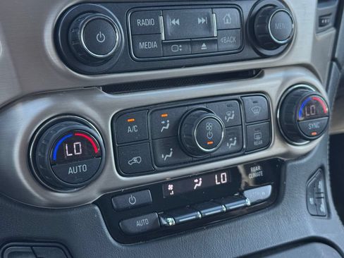 Used 2019 GMC Yukon XL Denali AWD/4WD image 23