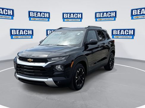 Used 2023 Chevrolet TrailBlazer LT w/ Convenience Package FWD image 4