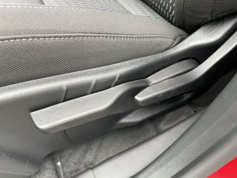 New 2026 Chevrolet Equinox LT w/ Safety and Technology Package FWD image 12