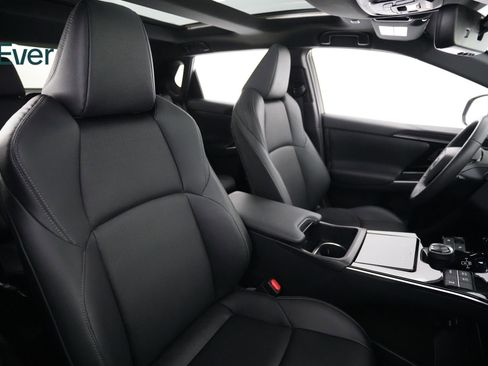 Used 2023 Toyota bZ4X Limited w/ Weather Package image 23