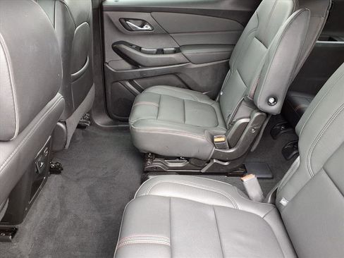 Used 2023 Chevrolet Traverse RS image 11