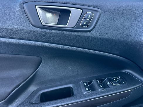 Used 2020 Ford EcoSport SE image 11