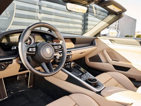 Used 2024 Porsche 911 Turbo image 2