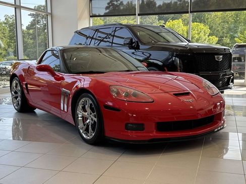 Used 2010 Chevrolet Corvette Grand Sport RWD image 2