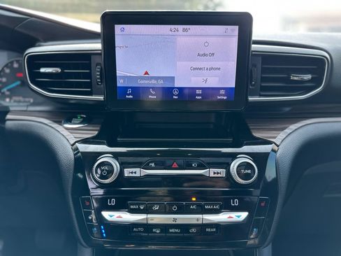 Used 2021 Ford Explorer Limited w/ Hybrid Equipment Group 310A AWD/4WD image 11