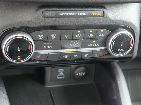 Used 2022 Ford Escape SE w/ SE Sport Appearance Package AWD/4WD image 23