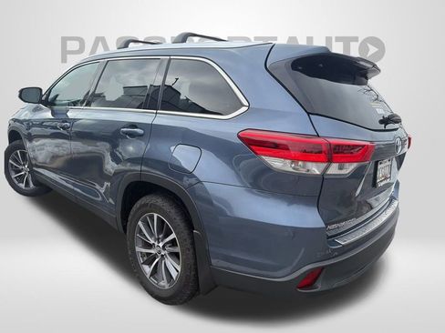 Used 2019 Toyota Highlander XLE image 7