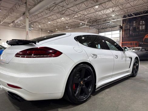 Used 2015 Porsche Panamera GTS image 40