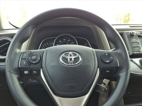 Used 2015 Toyota RAV4 XLE image 26