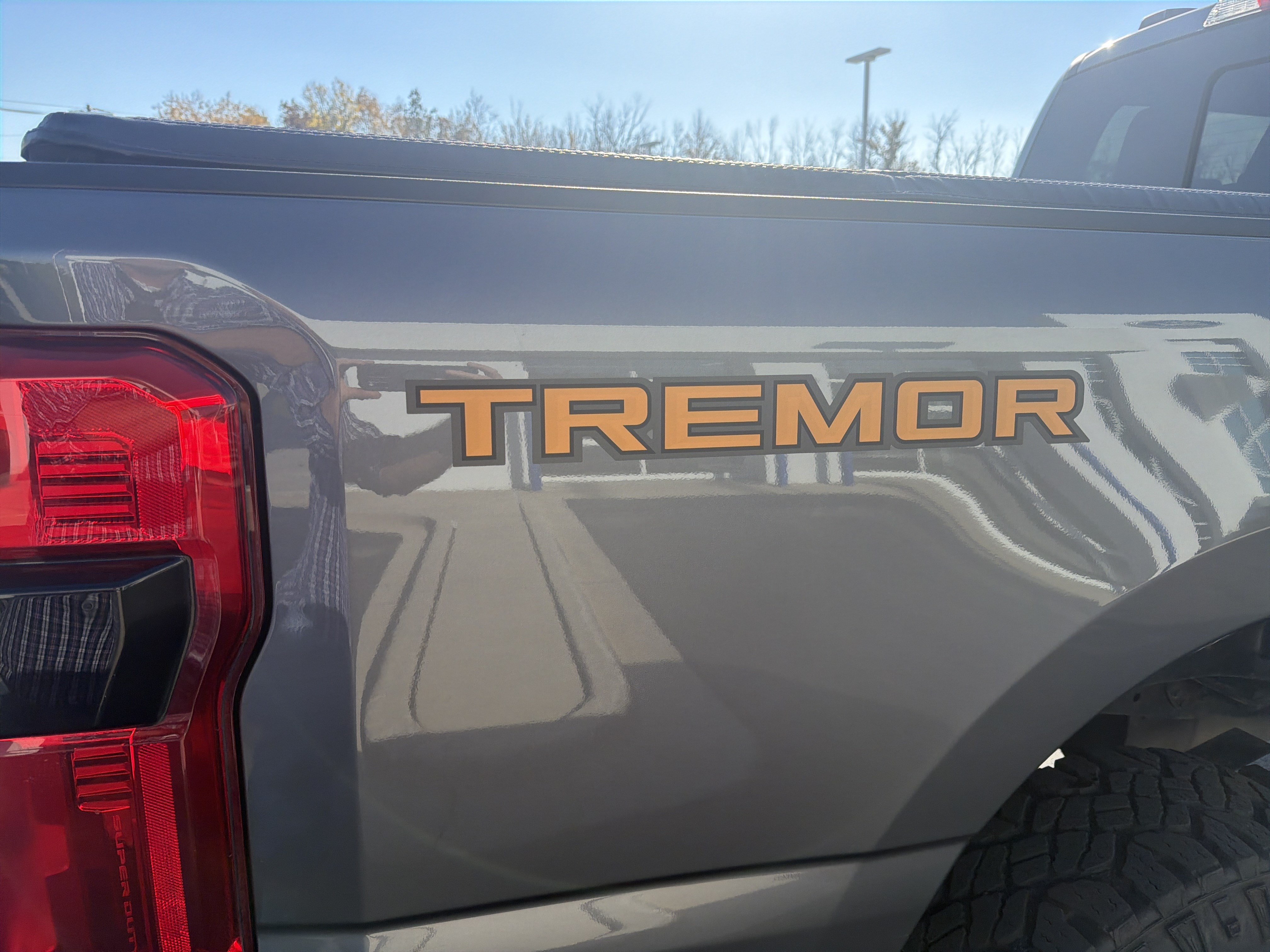 Used 2023 Ford F350 Lariat w/ Lariat Ultimate Package AWD/4WD image 14