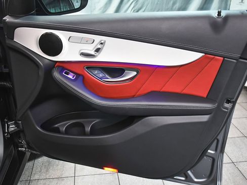 Used 2023 Mercedes-Benz GLC 300 4MATIC Coupe image 15