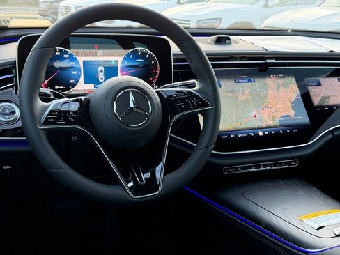 New 2026 Mercedes-Benz E 350 4MATIC Sedan image 28
