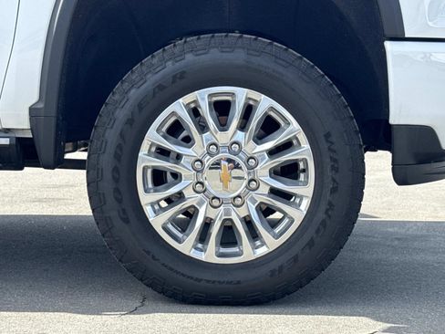 Used 2022 Chevrolet Silverado 2500 High Country w/ Technology Package image 30