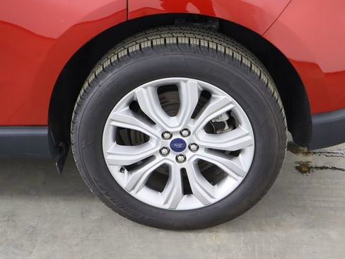 Used 2022 Ford Edge Titanium AWD/4WD image 38