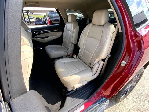 Used 2020 Buick Enclave Essence w/ LPO, Touring Package FWD image 20